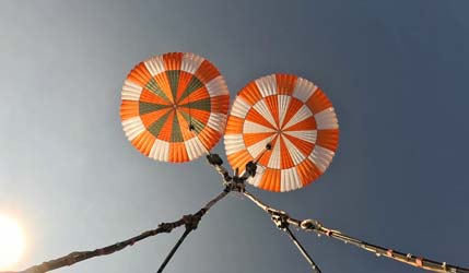 ISRO успешно испытала основные парашюты для пилотируемой миссии Gaganyaan