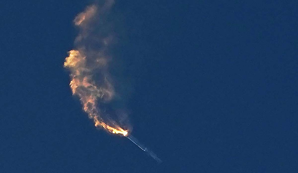 SpaceX Super Heavy explosion