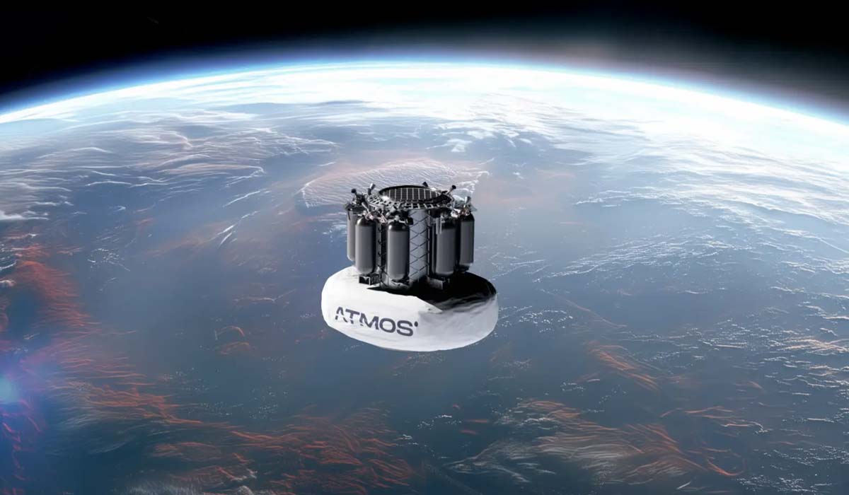 Atmos Cargo Capsule in orbit