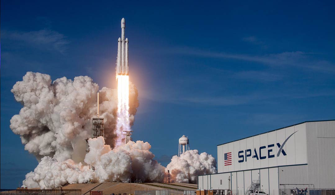 Перший запуск ракети SpaceX Falcon Heavy 6 лютого 2018 року