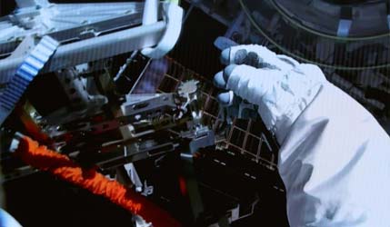 Экипаж Shenzhou-21 установил защиту от мусора на станции Тяньгун: итоги ВКД