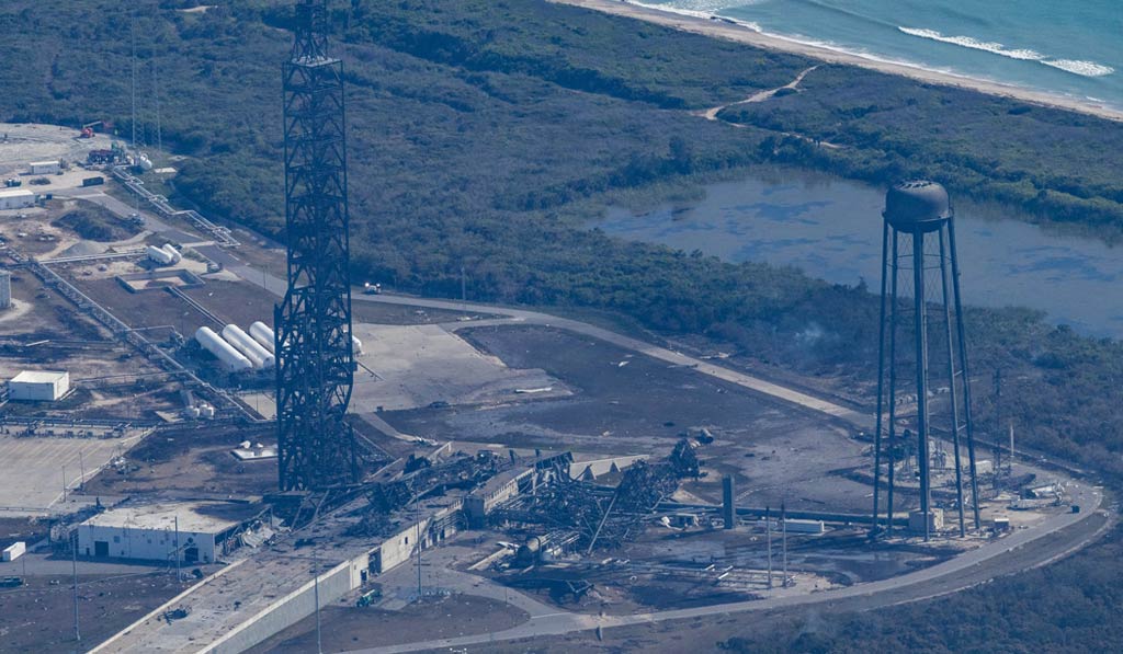 Наслідки вибуху ракети New Glenn (NG-4) на стартовому майданчику LC-36
