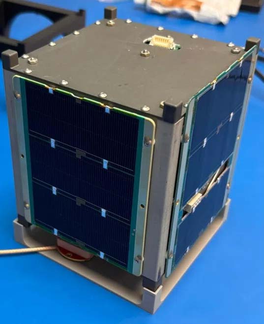 Стартап із Флориди запустив на орбіту батарею на тритії BOHR (Betavoltaic Orbital High-Reliability)