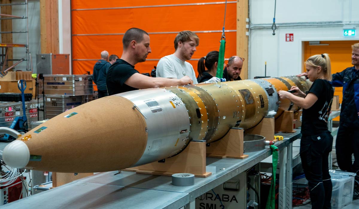 Монтаж наукових експериментів на MAPHEUS-16