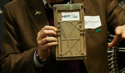 Spaceborne Computer 4, який забезпечуватиме проведення експериментів зі ші та HPC на ровері FLIP