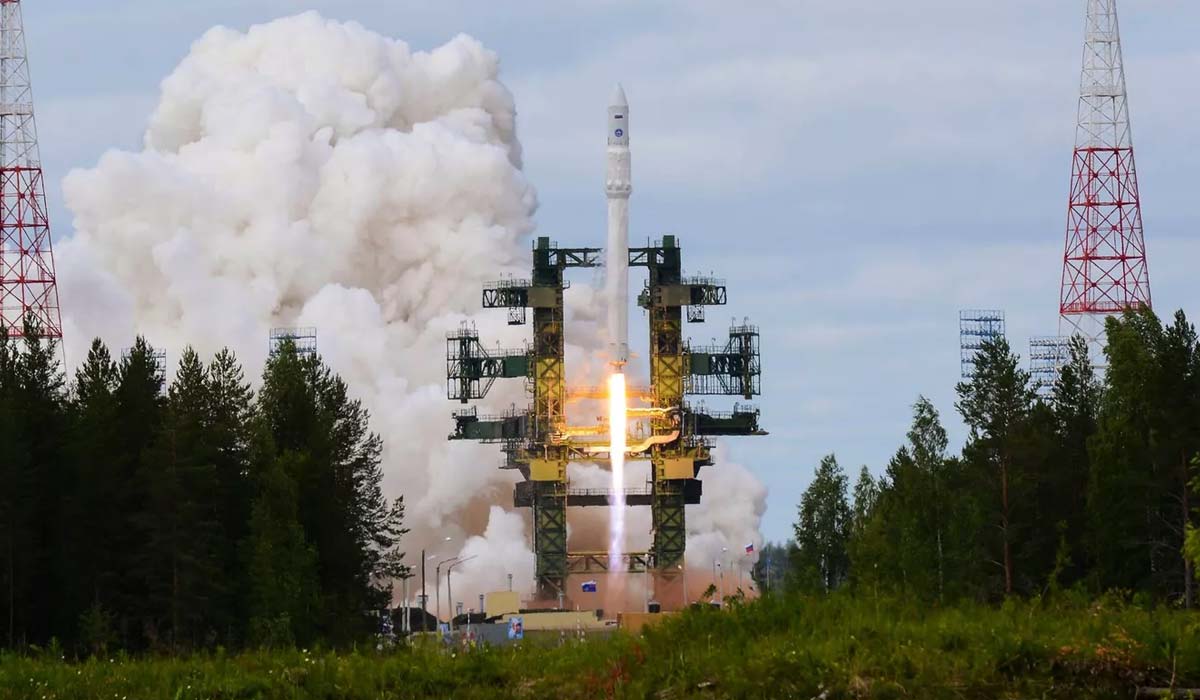 Легка ракета-носій «Ангара-1.2» злітає