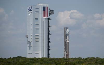 Утечка гелия задерживает испытательный полет Starliner с экипажем