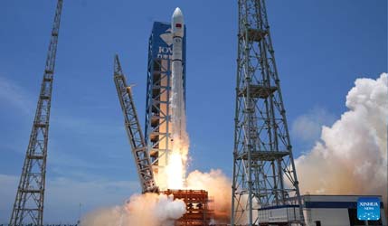 Ракета Long March 12 стартує з супутниками SatNet LEO Group 24