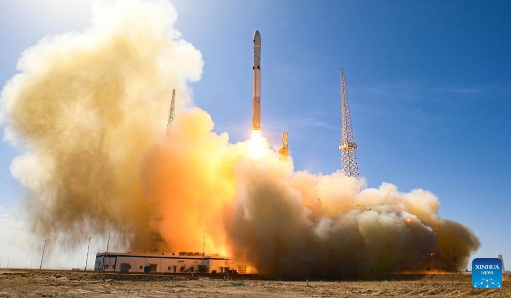 Ракета Long March 12B під час першого запуску 1 червня 2026 року