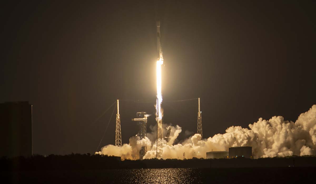 Запуск ракети Falcon 9 Block 5 з групою супутників Starlink Group 6-34