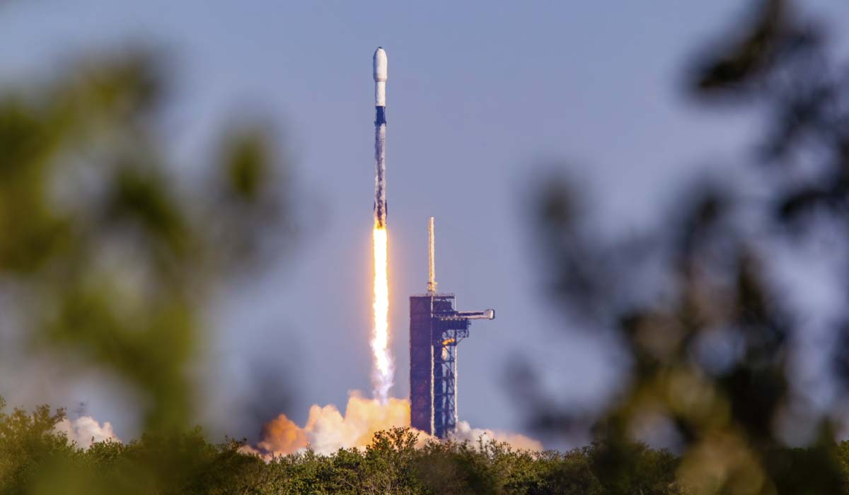 Falcon 9 Block 5 Eutelsat 36D запуск
