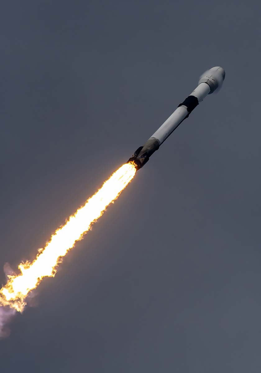 Запуск ракеты Falcon 9 Block 5 со спутниками Starlink Group 6-77