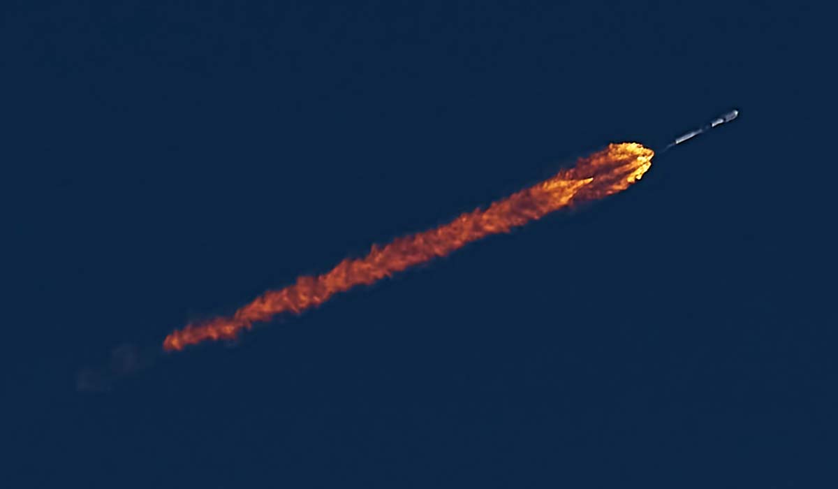 Запуск ракеты Falcon 9 Block 5 с группой спутников Starlink Group 6-68