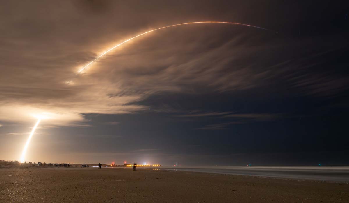 Запуск ракеты SpaceX Falcon 9 со спутниками Astranis MicroGEO