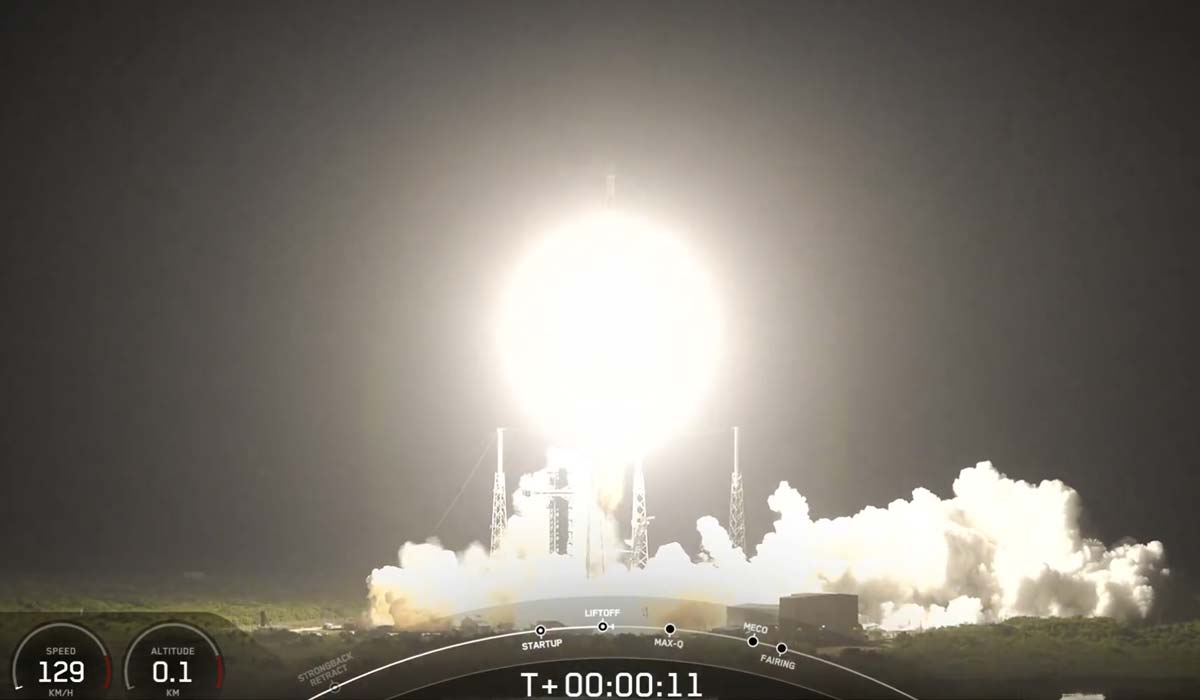Запуск ракеты Falcon 9 Block 5 с группой спутников Starlink Group 6-91
