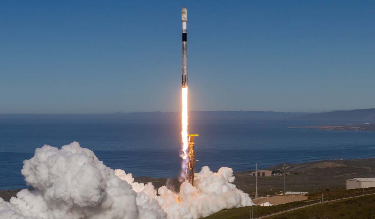 Полет миссии Transporter 15 на ракете Falcon9