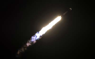 Запуск ракеты Falcon 9 Block 5 с группой спутников Starlink Group 6-36