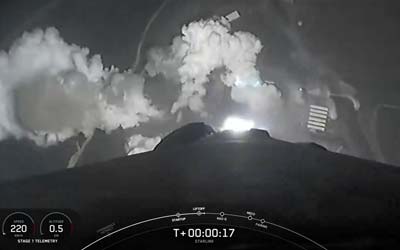 Запуск ракеты Falcon 9 Block 5 с группой спутников Starlink Group 7-10