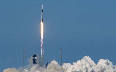 Запуск ракеты Falcon 9 с космическим кораблем SpaceX Dragon CRS-2 SpX-30