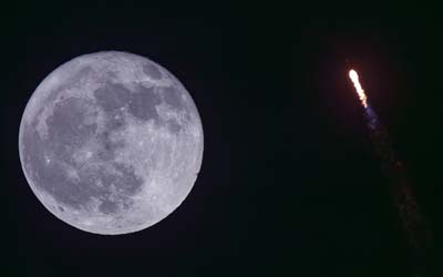 Запуск ракеты Falcon 9 Block 5 с группой спутников Starlink