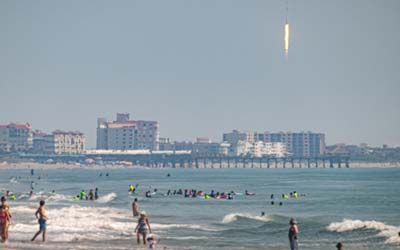 Запуск ракеты Falcon 9 Block 5 с группой спутников Starlink