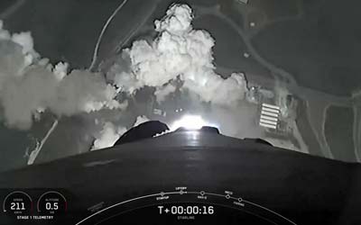 Запуск ракеты Falcon 9 Block 5 с группой спутников Starlink