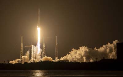 Запуск ракеты Falcon 9 Block 5 с группой спутников Starlink