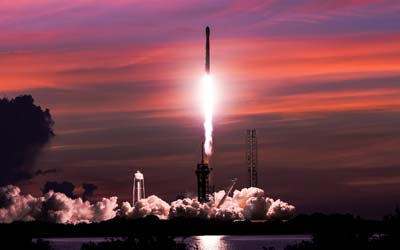 Запуск ракеты Falcon 9 Block 5 с группой спутников Starlink Group 10-7