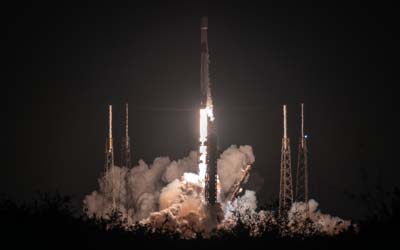 Запуск ракеты Falcon 9 Block 5 с группой спутников Starlink Group 12-5