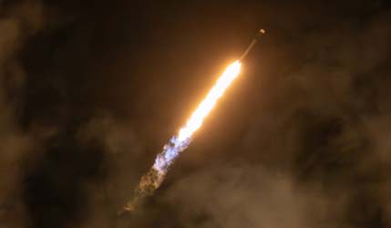 Запуск ракеты Falcon 9 Block 5 с группой спутников Starlink Group 12-13