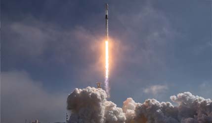 Запуск ракеты Falcon 9 Block 5 со спутниками Starlink Group 17-6