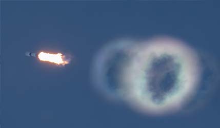 Запуск ракеты Falcon 9 Block 5 с группой спутников Starlink Group 11-25