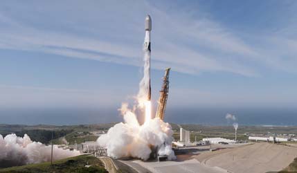 Запуск ракеты Falcon 9 Block 5 со спутниками Starlink Group 17-33