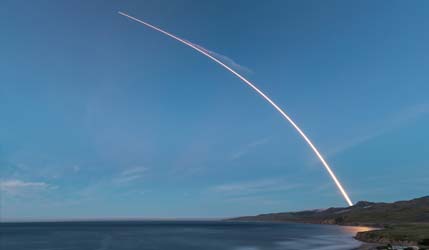 Запуск ракеты Falcon 9 Block 5 со спутниками Starlink Group 17-26