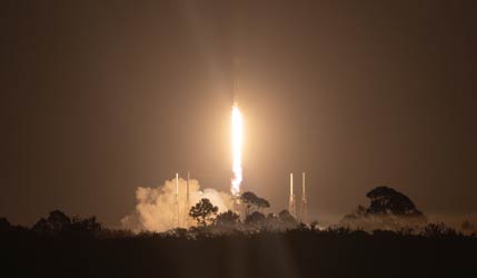 Запуск ракети Falcon 9 Block 5 із групою супутників Starlink Group 10-31 з космодрому на мисі Канаверал