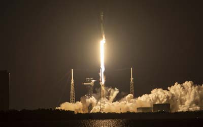 Запуск ракеты Falcon 9 Block 5 с группой спутников Starlink Group 6-34