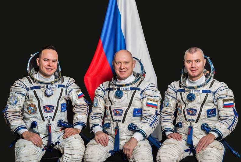 «Союз МС-21» приземлився в казахському степу після 195-денної місії