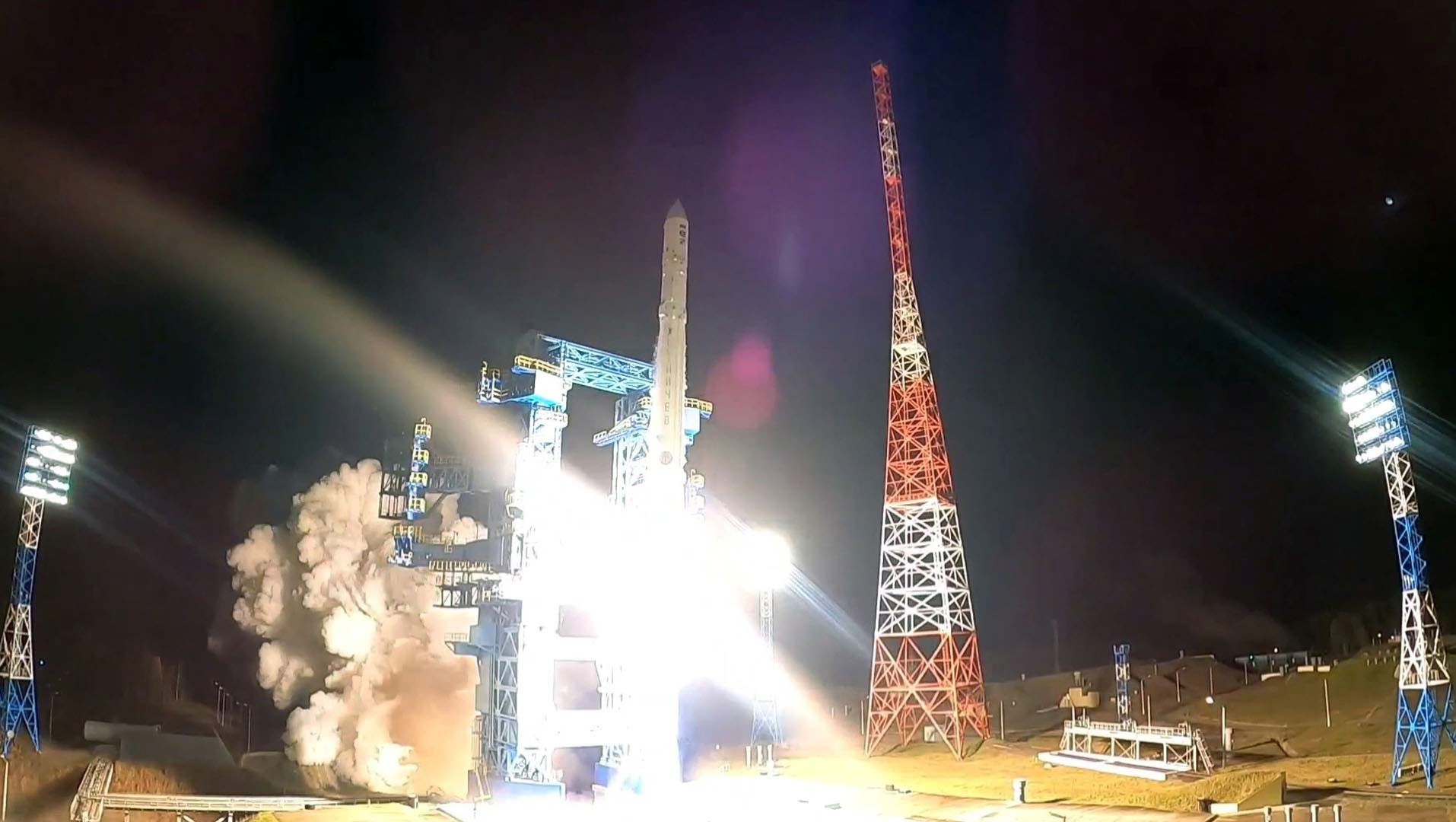 Легка ракета-носій Ангара-1.2 таки вивела військовий супутник на орбіту