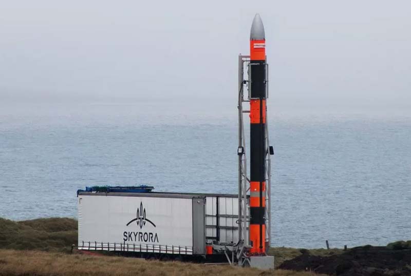 Перший космічний запуск британської ракети Skylark L проривається в морі біля Ісландії