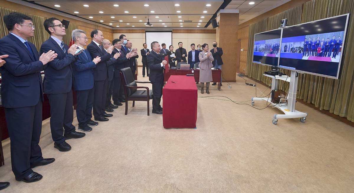 Китай і Росія спільно побудують місячну станцію. Фото chinadaily.com.cn