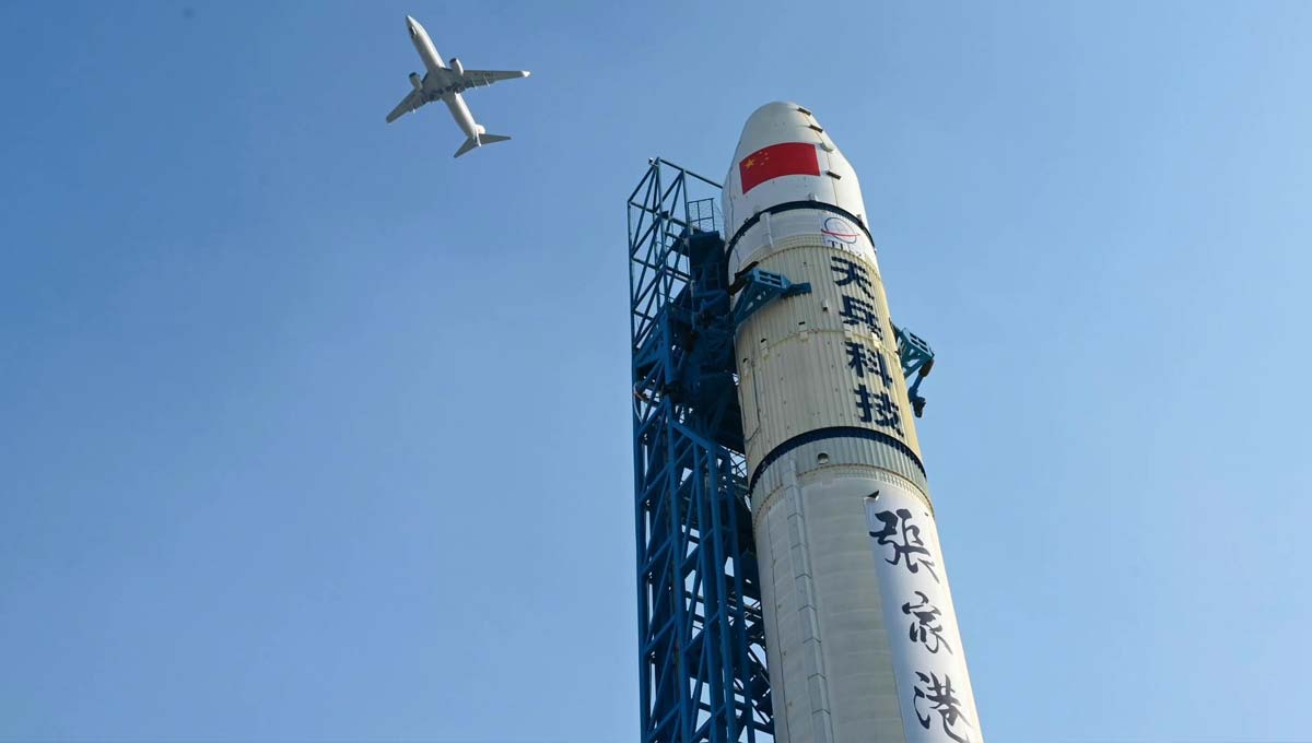 Ракета Space Pioneer Tianlong-2 Y1 на стартовой площадке