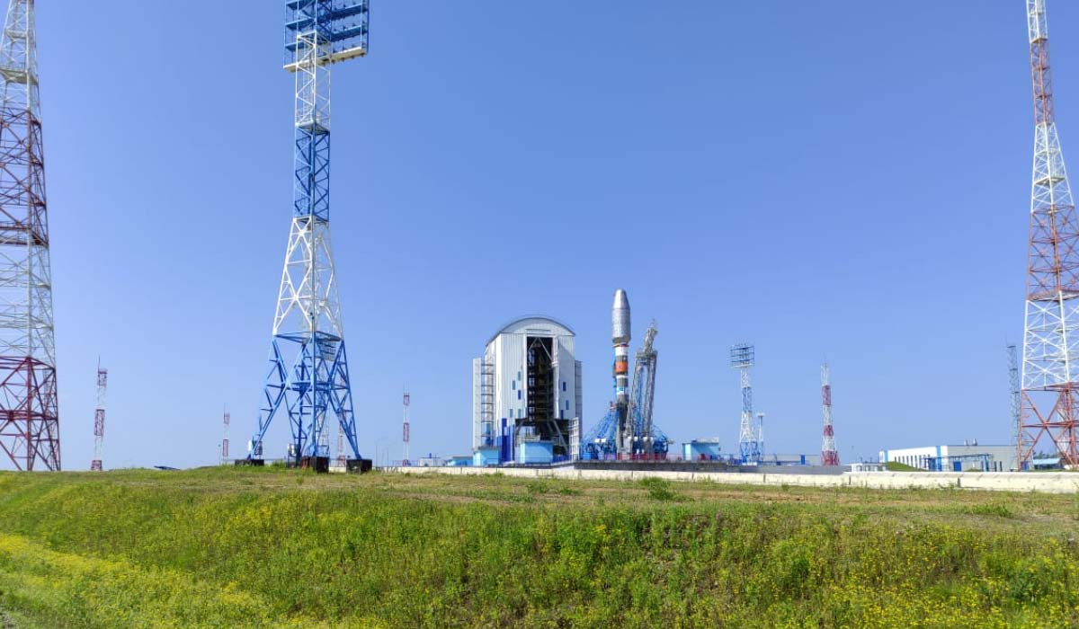 Ракета-носитель «Союз-2.1б» со спутником «Метеор-М» №2-3 уже на стартовом комплексе