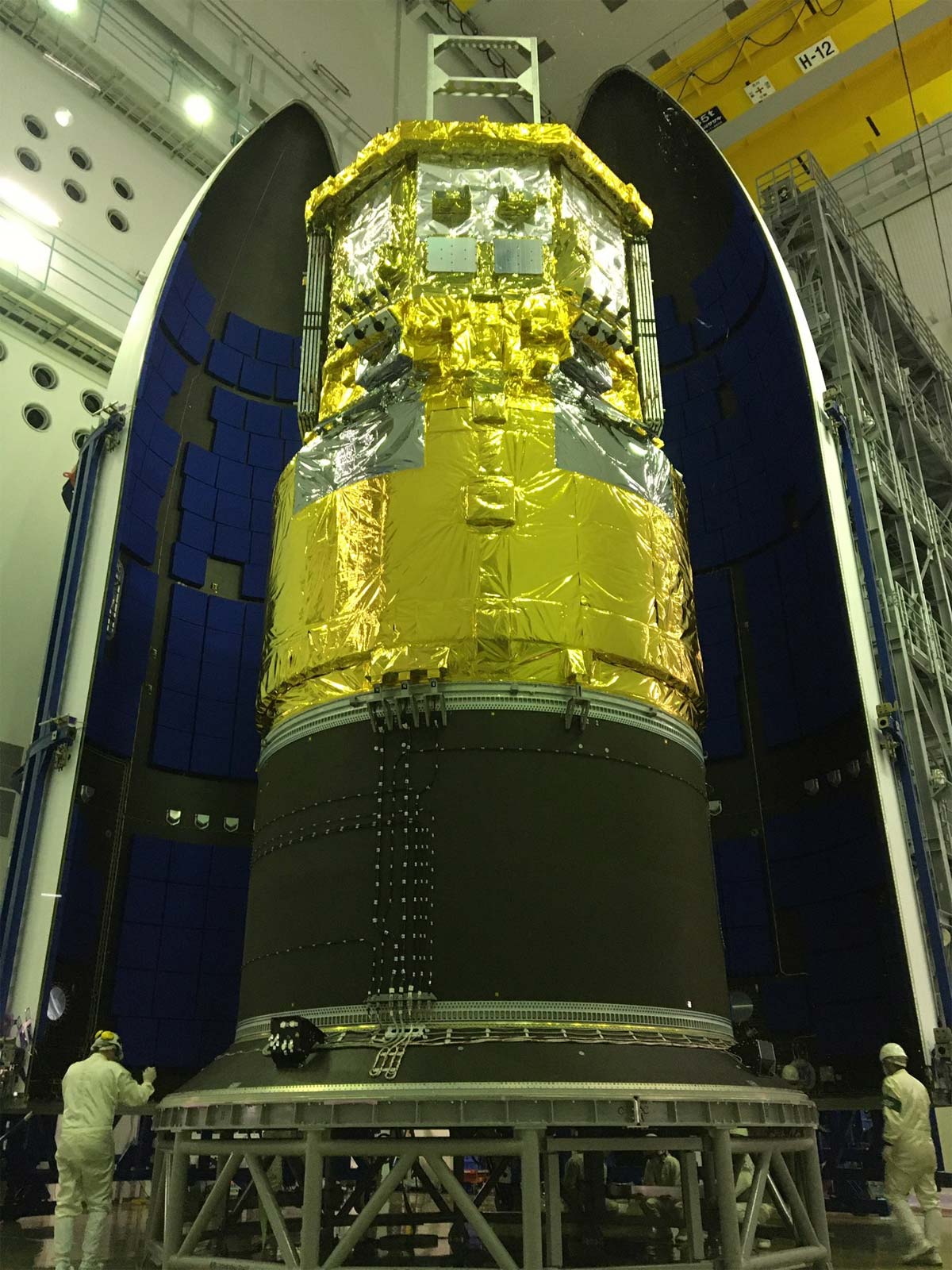  loaded HTV-X1 into the fairing of the H3 rocket!