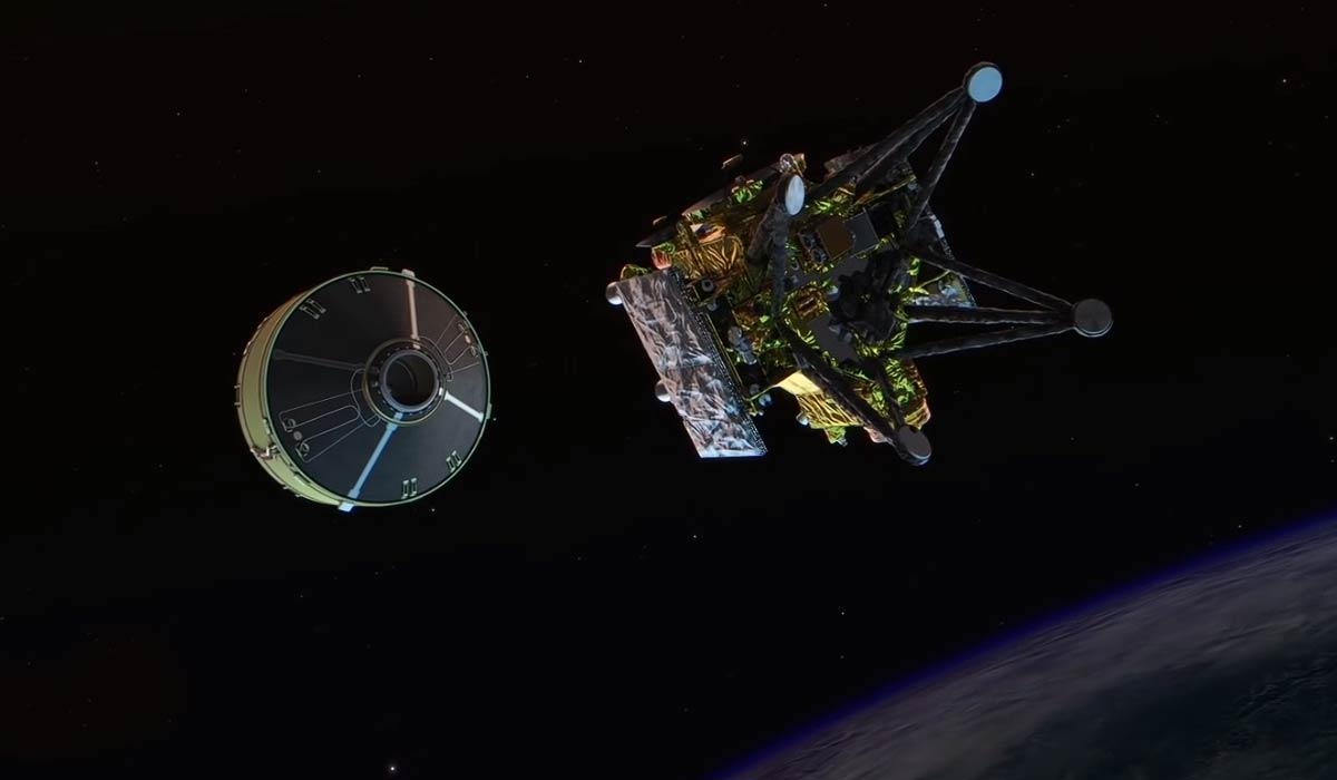 Художественное представление разделения верхней ступени ракеты H3 и зонда миссии MMX