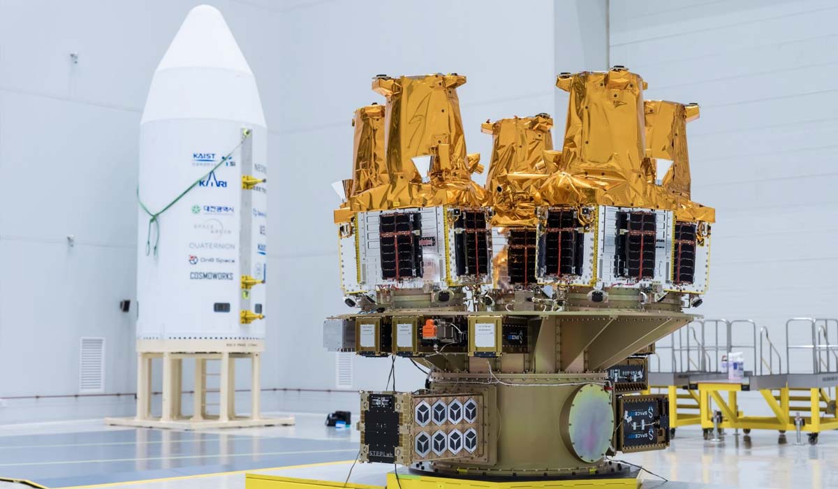 Корейські супутники Neonsat на адаптері корисного навантаження ракети KSLV-II