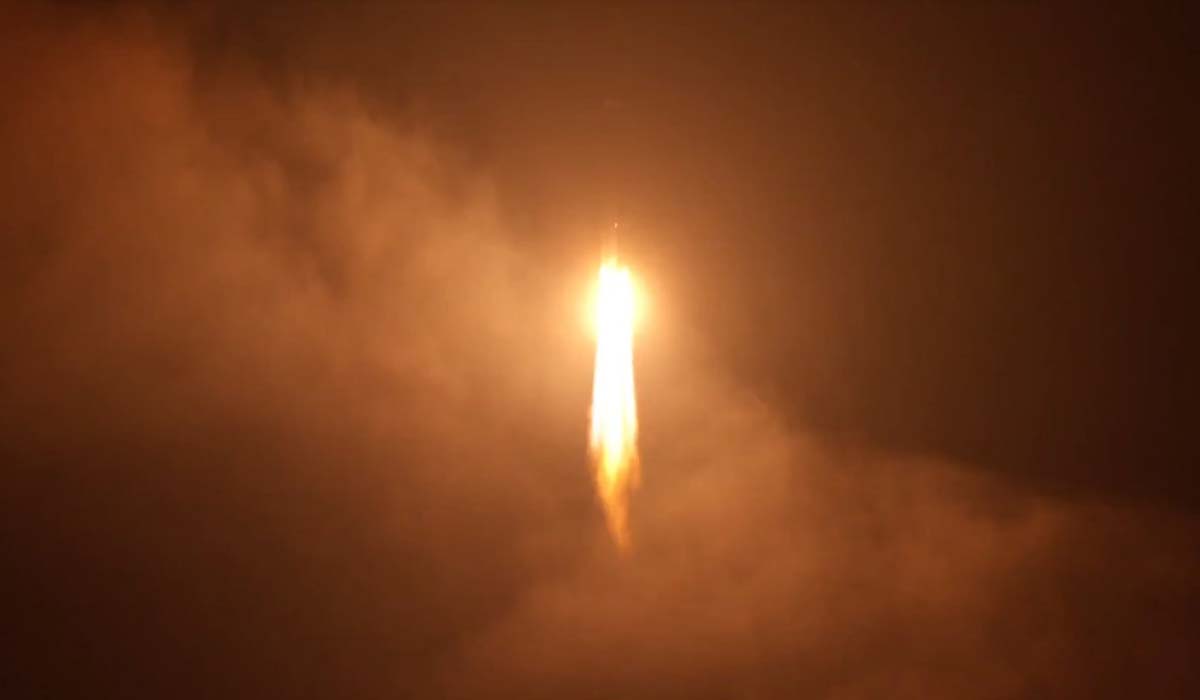 Ракета Long March 8 взлетает со спутниками G60 Polar Group 05