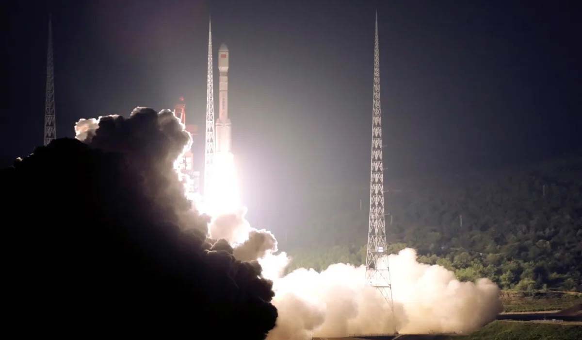 Запуск ракеты Long March 6A