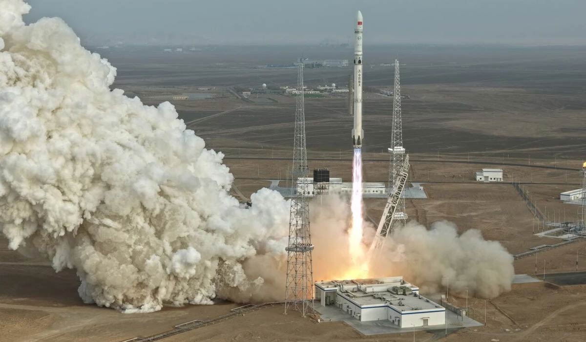 Космическая стратегия Китая 2026–2030: от добычи ресурсов до массового туризма