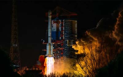 Запуск ракеты Long March 3B со спутником Shijian 25