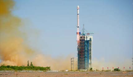 Запуск китайской ракеты Long March 2D